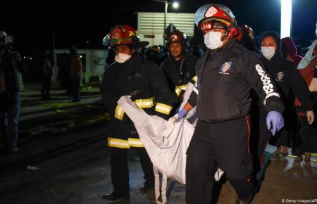 У Гватемалі загинули щонайменше 32 людини після в'їзду вантажівки у натовп