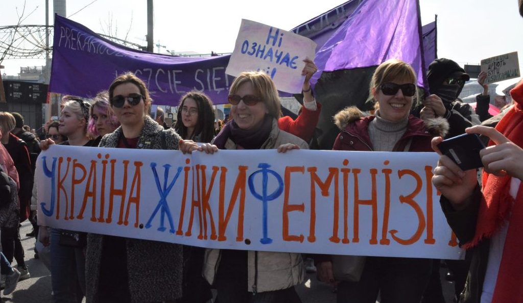 Марші за права жінок та їх противники — як минуло 8 березня у містах України