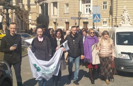 «За рівні права та можливості»: марш жінок в Одесі (фото)