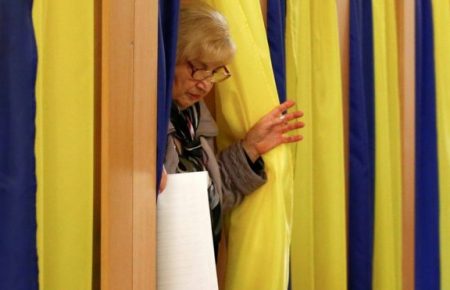 Погрози підривом у Чернігові, перші підсумки ЦВК та голосування лідерів президентських рейтингів — проміжні підсумки 31 березня