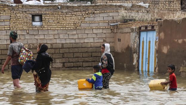 Повені в Ірані: влада евакуює тисячі людей через прогнози нових злив