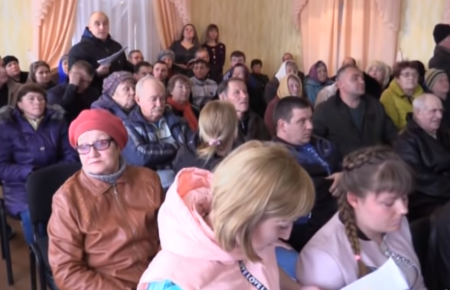 Жителі селища на окупованій території Луганщини виступили проти відкриття шахти-копанки