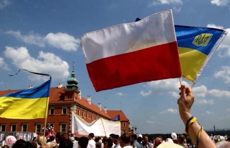 МЗС Польщі хоче відмінити роумінг для українців