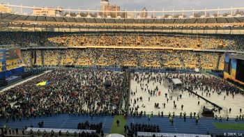Як готували дебати на стадіоні, хто оплачував дзвінки від Порошенка і як проголосувати після восьмої вечора у день виборів — події 19 квітня Як готували дебати на стадіоні, хто оплачував дзвінки від Порошенка і як проголосувати після восьмої вечора у день виборів — події 19 квітня