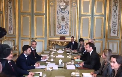 Зеленський зустрівся із президентом Франції Макроном у Парижі