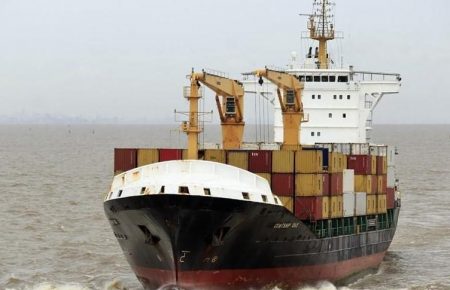 Пірати захопили у полон трьох українських моряків — Морський інформаційний центр