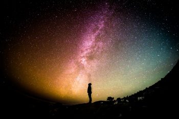 Всесвіт потребує і Великого вибуху, і Бога — астрофізик і теолог Девід Вілкінсон