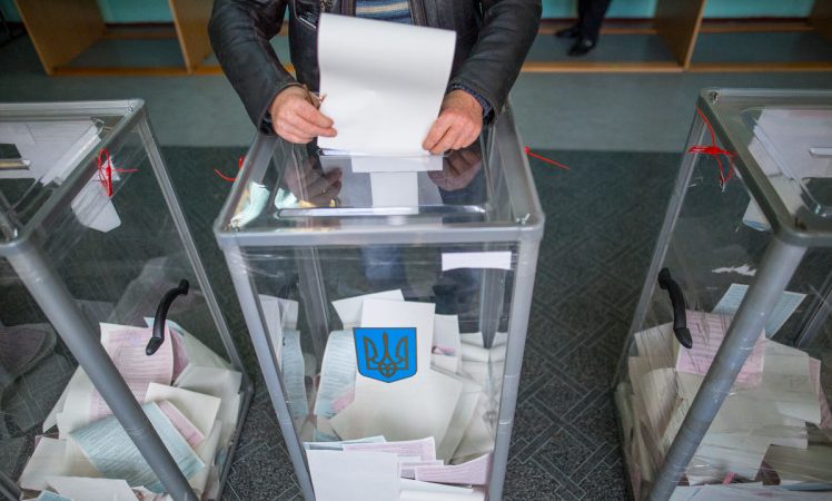Комітет виборців України: на дільницях вкрай мало спостерігачів