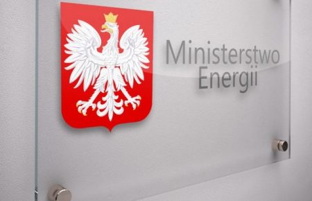 Польща почала використовувати стратегічні запаси нафти