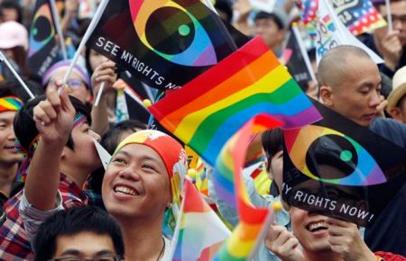 Парламент Тайваню першим в Азії підтримав легалізацію одностатевих шлюбів