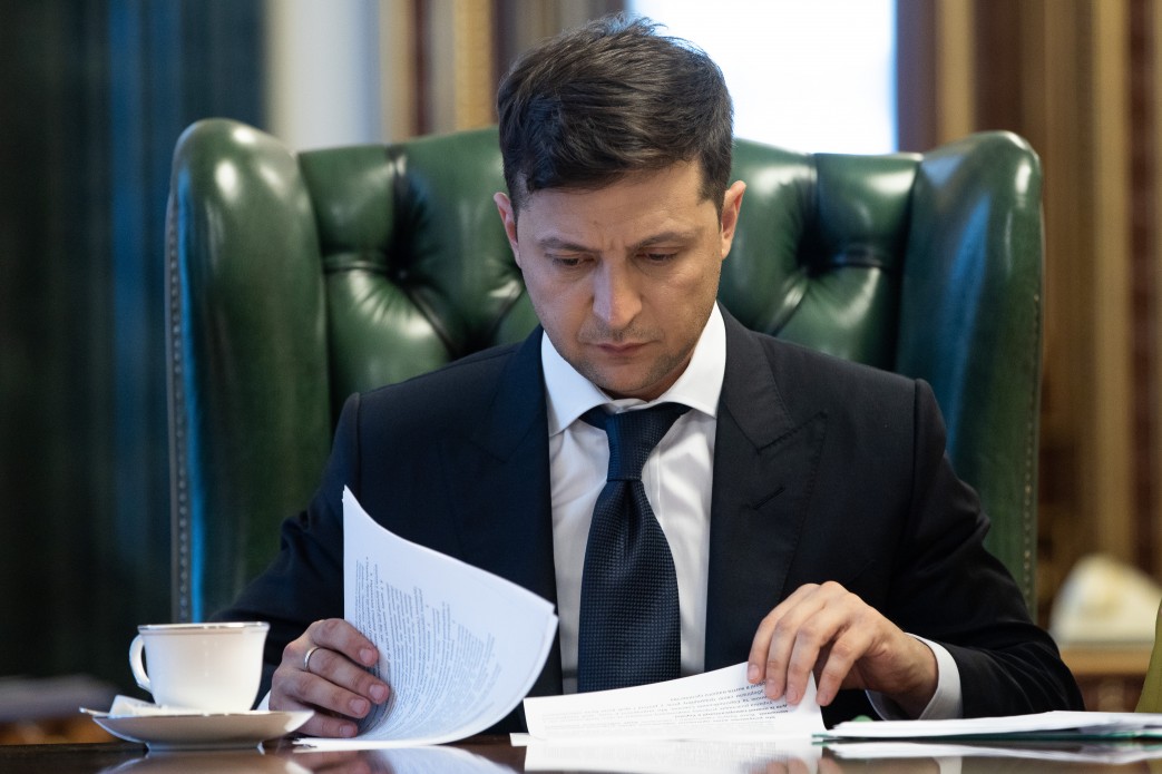 Зеленський запропонував Раді звільнити двох міністрів та голову СБУ