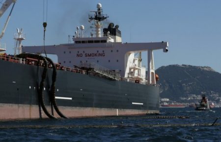 Литовська компанія відмовилася приймати два танкери із забрудненою російською нафтою