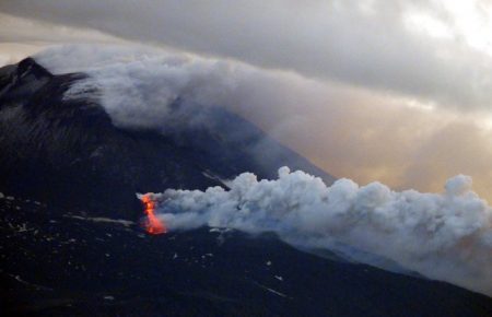 На Сицилії активізувався вулкан Етна (відео)