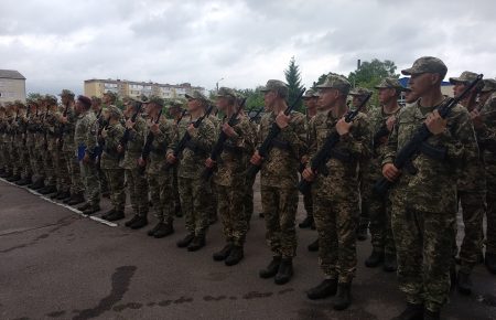 У Житомирі близько 600 десантників склали присягу (фото)