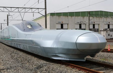 В Японії почали тестувати новий швидкісний поїзд — він розганятиметься до 400 км/год