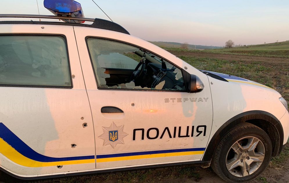 На Одещині стріляли по автівці поліцейських