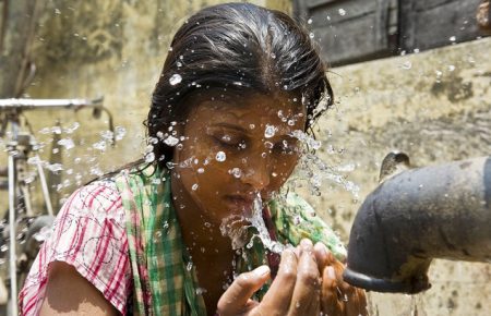 В Індії від аномальної спеки загинули понад три десятки людей