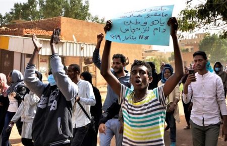 Розгін акції протесту в Судані: відомо про щонайменше 30 загиблих