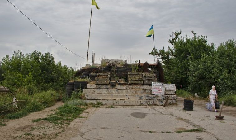 Українські військові завершили перший етап відведення сил у Станиці Луганській