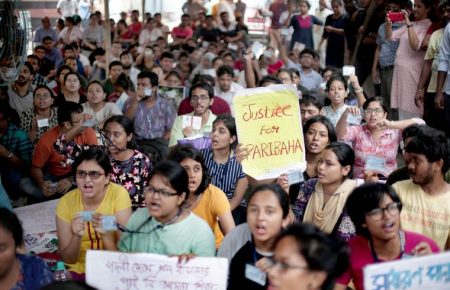 В Індії тисячі лікарів влаштували страйк із вимогою захистити їх від пацієнтів