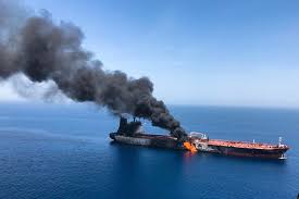 В Оманській затоці сталися вибухи на танкерах. США звинувачує у нападі Іран