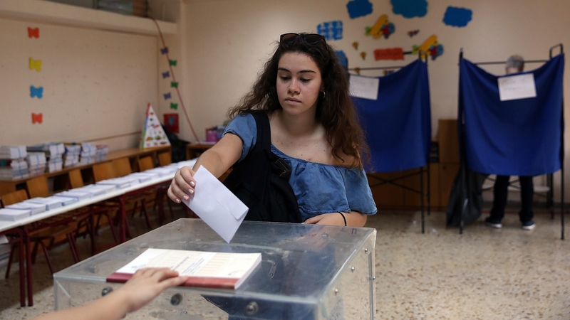 У Греції почалося голосування на дострокових парламентських виборах