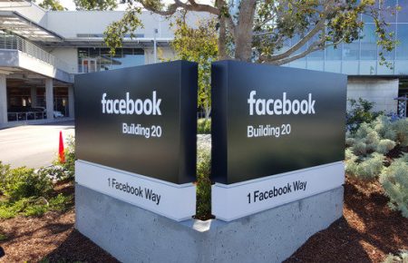 Facebook оштрафують на 5 мільярдів доларів через витік даних — WSJ
