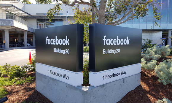 Facebook оштрафують на 5 мільярдів доларів через витік даних — WSJ
