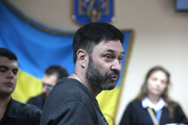 Суд залишив головреда «РИА Новости Украина» Вишинського під вартою
