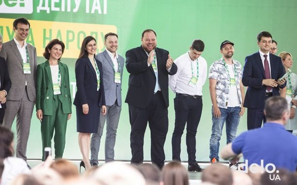 До Ради проходять 5 партій: «Слуга народу», «За життя», «ЄС», «Батьківщина» і «Голос» — екзит-пол До Ради проходять 5 партій: «Слуга народу», «За життя», «ЄС», «Батьківщина» і «Голос» — екзит-пол
