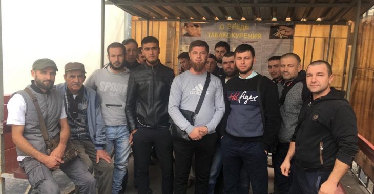 У Москві затримали щонайменше півсотні учасників акції на підтримку засуджених кримських татар У Москві затримали щонайменше півсотні учасників акції на підтримку засуджених кримських татар