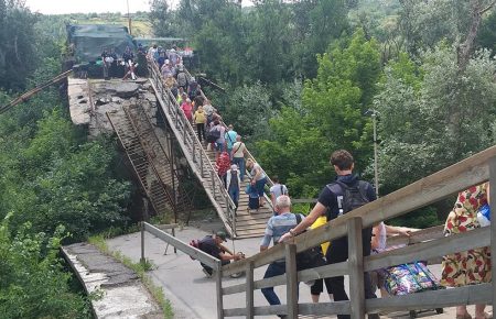 Урядова робоча група розробила план відновлення мосту у Станиці Луганській, — Оліфер