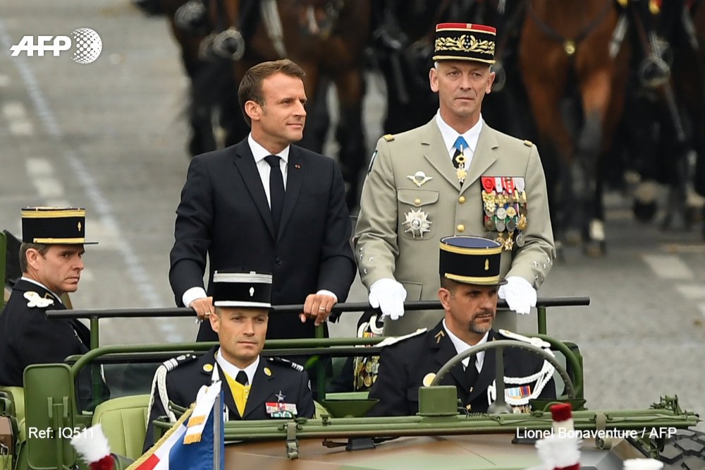 У Парижі проходить військовий парад з нагоди Дня взяття Бастилії (фото)
