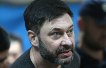 Прокуратура просить суд залишити головреда «РИА Новости Украина» Вишинського під вартою