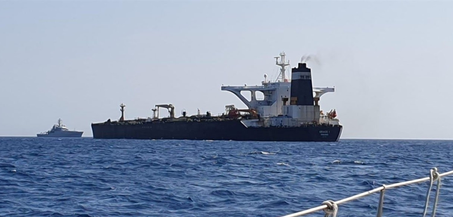 МЗС перевіряє інформацію щодо присутності українців на затриманому біля Гібралтару іранському танкері