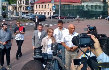 Лідерка «Батьківщини» Юлія Тимошенко проголосувала на виборах до Ради