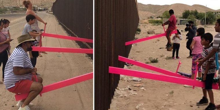 Крізь стіну на кордоні США та Мексики встановили гойдалки (відео)