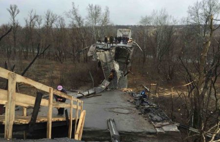 Бойовики не допустили до мосту в Станиці Луганській фахівців