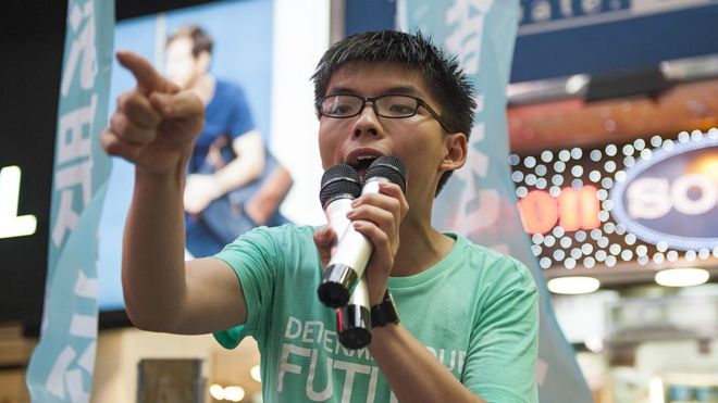 У Гонконгу за участь у протестах заарештували активіста та політика Джошуа Вонга