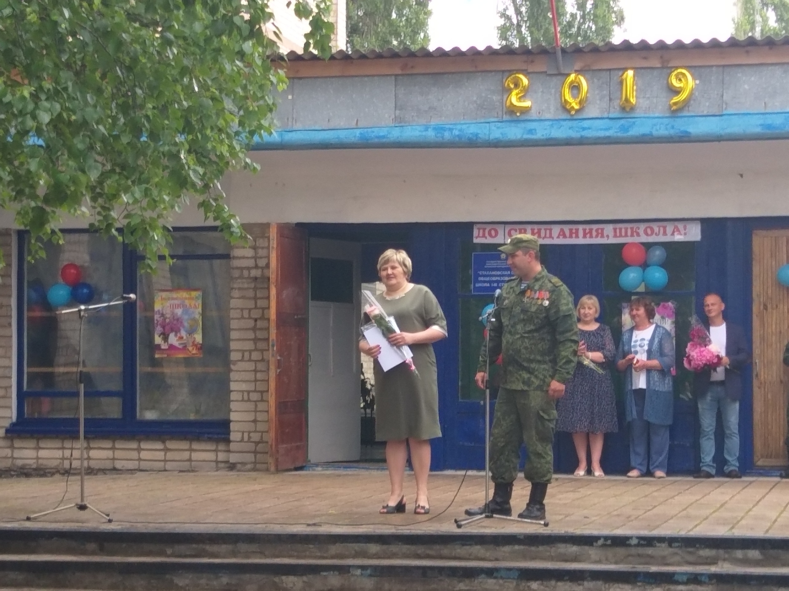 На окупованій Луганщині хочуть влаштувати у школі казарму для бойовиків (відео)