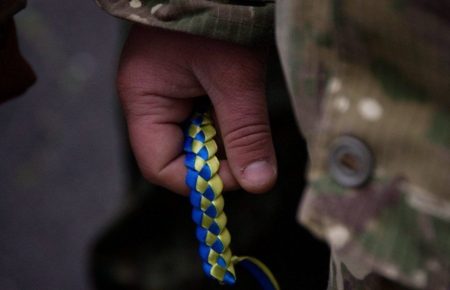 На Донбасі 4 військових дістали поранення, один з них загинув — ООС