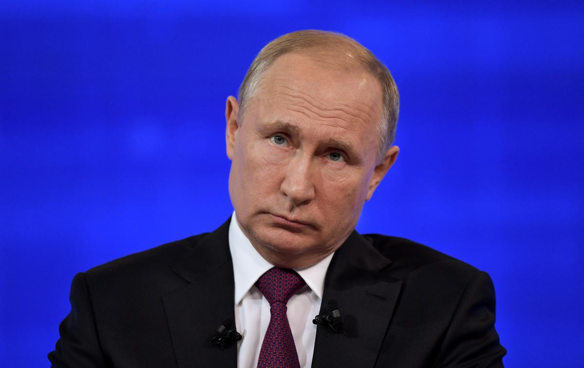 У Кремлі прокоментували розмову Путіна із Зеленським