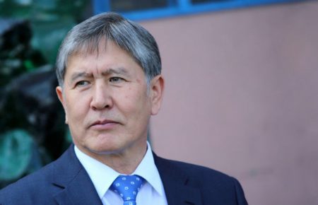 Суд залишив під арештом колишнього президента Киргизстану Атамбаєва