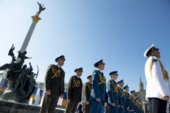 Офіційні заходи та Марш захисників: як святкували День Незалежності у столиці Офіційні заходи та Марш захисників: як святкували День Незалежності у столиці