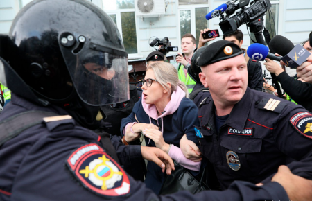 Протести у Москві: затримано понад 30 людей та незалежну кандидатку у депутатки до Москміськдуми