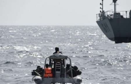 Біля берегів Камеруну захопили 8 українських моряків