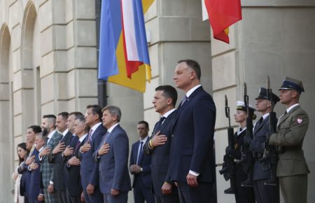 Зеленський запропонував Дуді побудувати «спільний меморіал примирення» на кордоні між Україною та Польщею