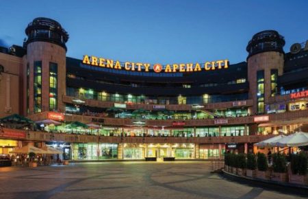 «Арена Сіті» продає приміщення та готельні номери за 65 мільйонів гривень