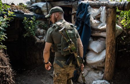 На Донбасі бойовики 5 разів обстріляли позиції ЗСУ: 1 військовий дістав поранення