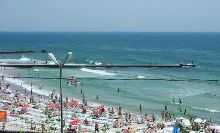 Вода на двох популярних пляжах Одеси не відповідає санітарним нормам — МОЗ